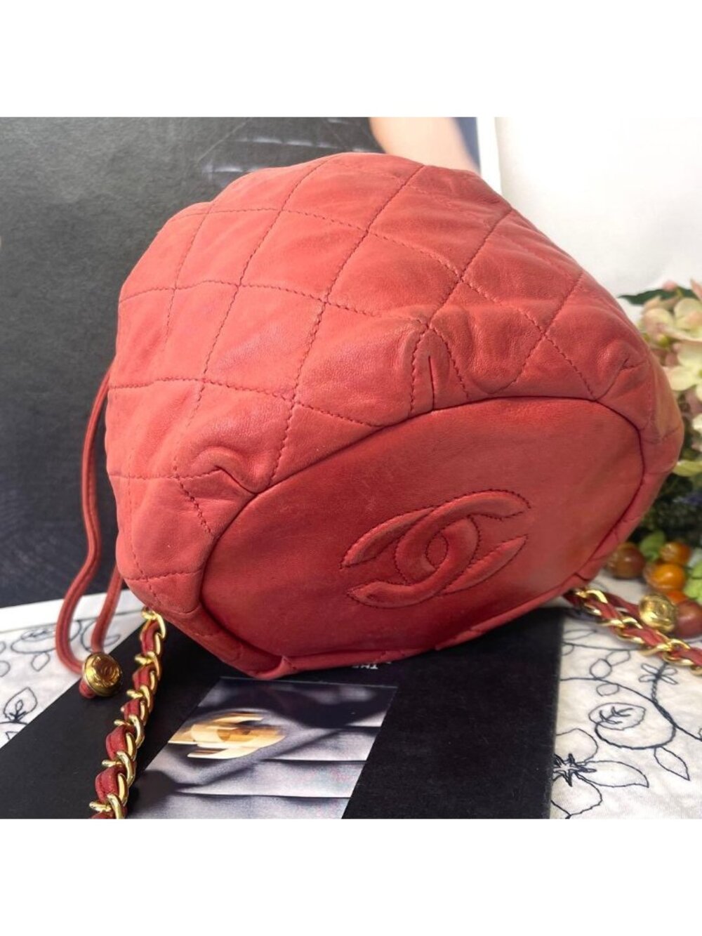 Chanel Drawstring Quilted Chain Shoulder Bag - Picture 3 of 11